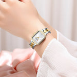 Relógio de Pulso Feminino CURREN Elegante Quartzo Luxo